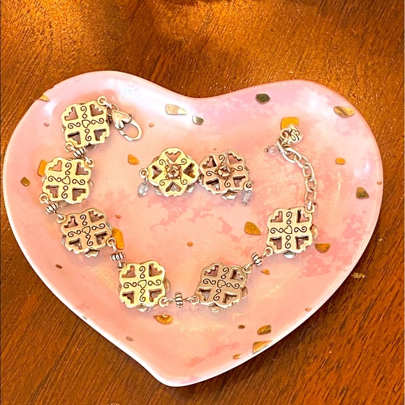 ⭐️SOLD⭐️Brighton ARIEL FLOWER blue pink crystal beads Flower bracelet earrings - Picture 11 of 16